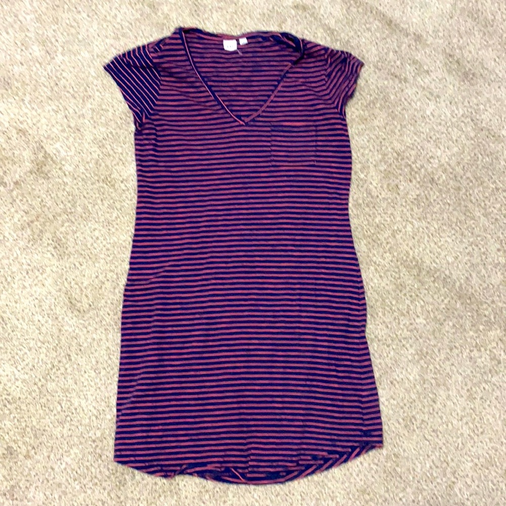 Modern dress and fresh to any weather conditions